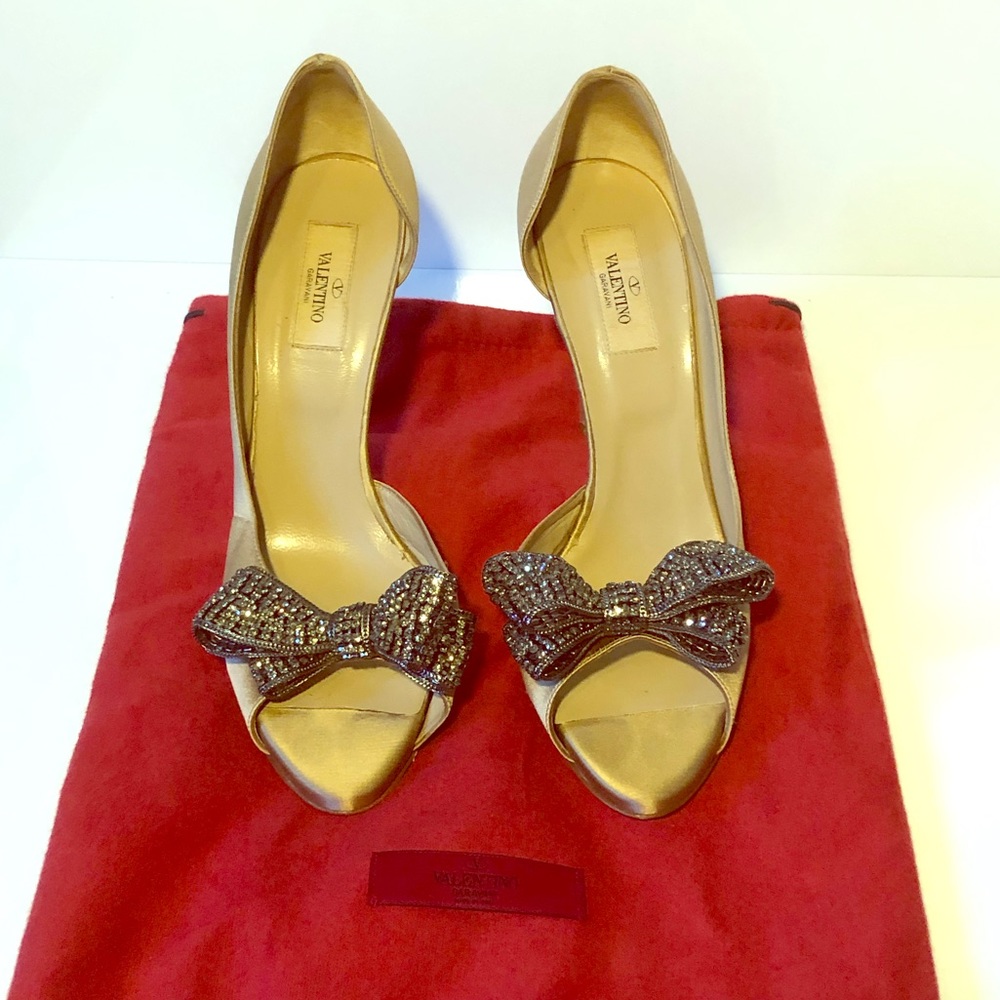 Valentino D’Orsay pumps